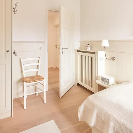 Tidenhus Ebbe Holiday home Nieblum