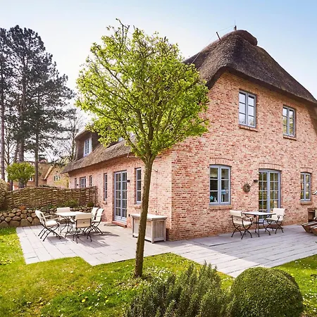 Holiday home Tidenhus Ebbe Nieblum