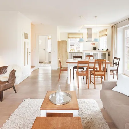 Holiday home Tidenhus Ebbe Nieblum